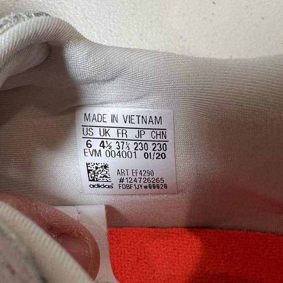 Adidas Women’s Size 6 Ozweego White Gum Coral Rare Colorway Sneaker Shoe - Picture 12 of 14